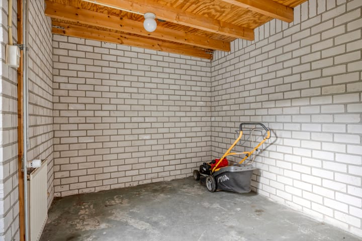 Photo 38 of Marinus de Jongstraat 18