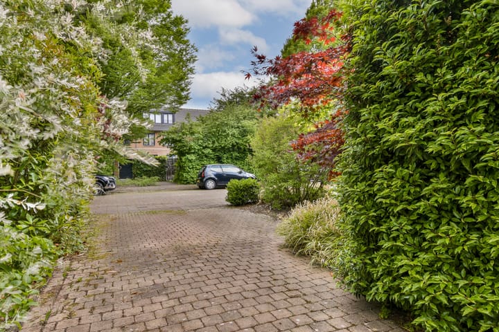 Photo 32 of Helene Swarthlaan 25