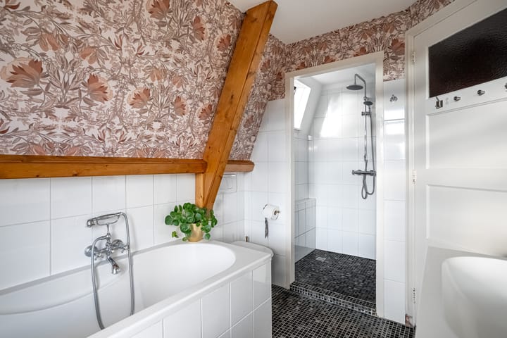 Foto 20 van Hazelaarweg 7