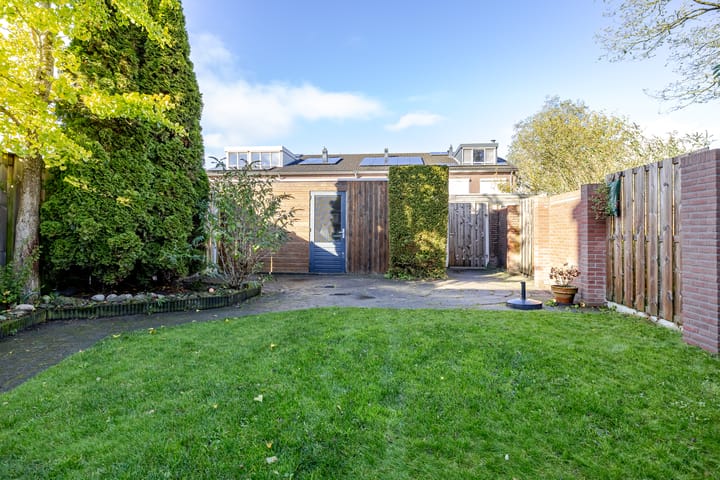 Foto 32 van Rozemarijntuin 27