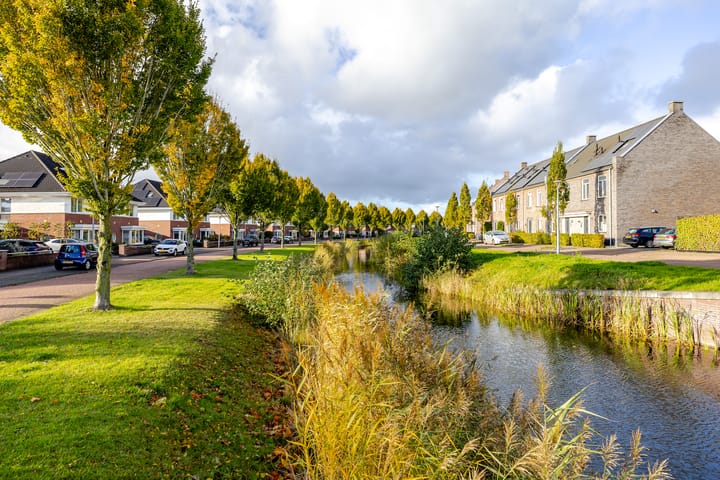 Foto 37 van Rozemarijntuin 27