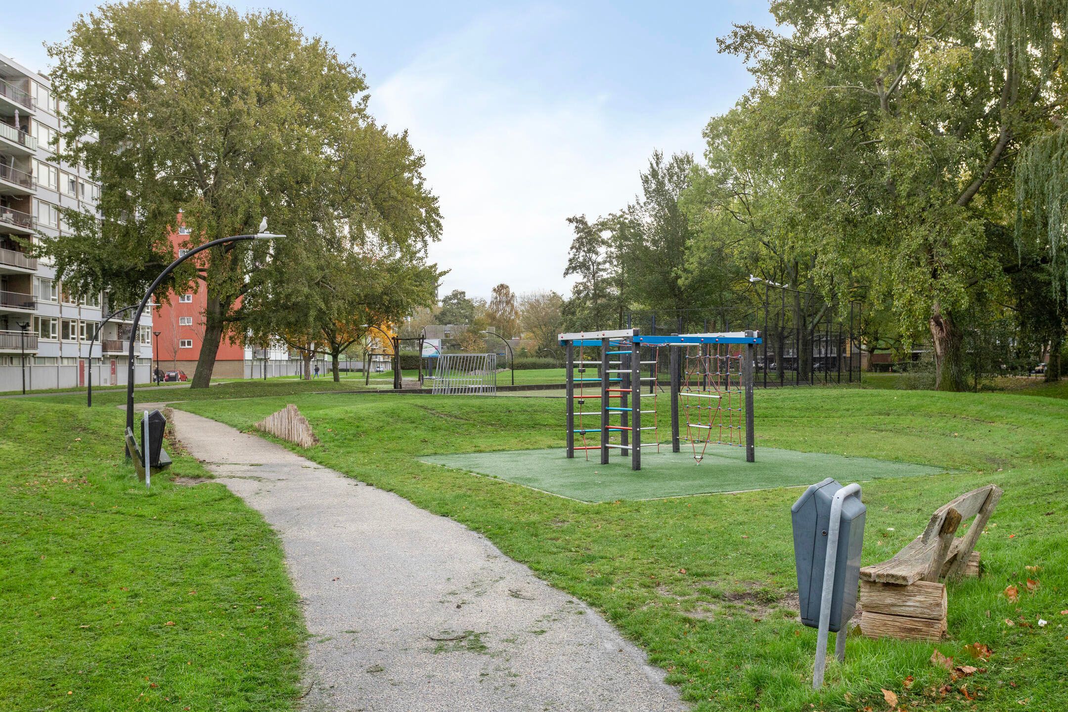 Foto 24 van Bart Verhallenplein 38