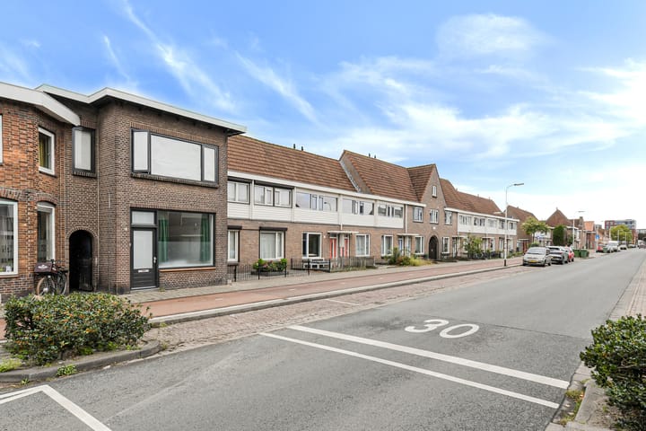 Photo 2 of Meidoornstraat 5-A