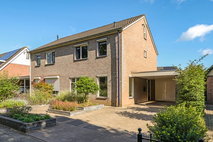 Foto 58 van Klompenmakersveld 7