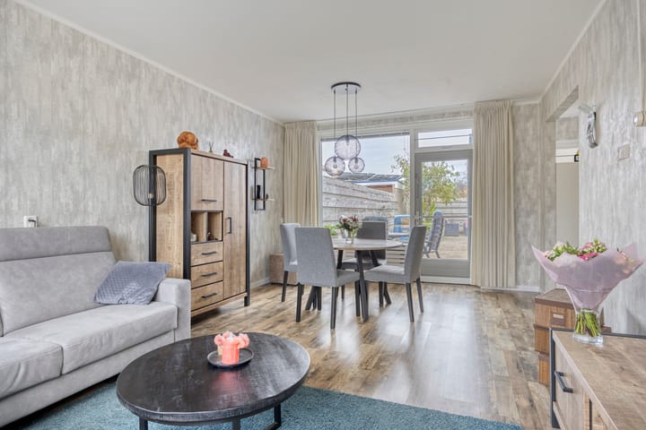 Photo 10 of Crocusstraat 31