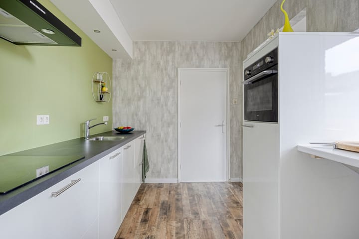 Photo 15 of Crocusstraat 31