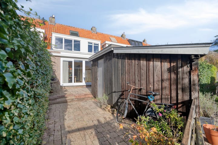 Photo 32 of Torenven 8