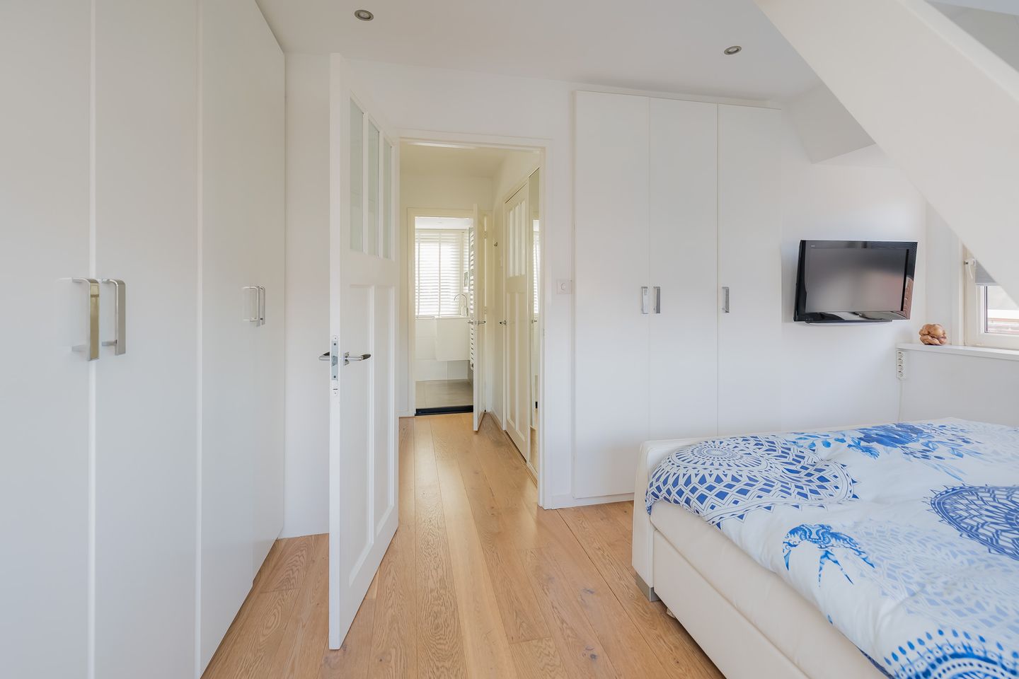 Foto 25 van Overbildtweg 16