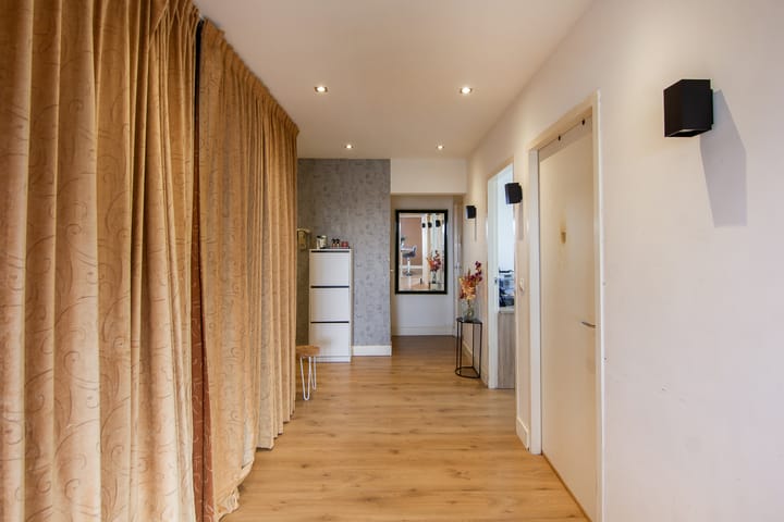 Foto 10 van Robert Kochlaan 178