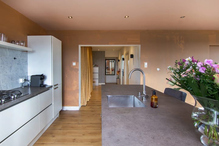 Foto 23 van Robert Kochlaan 178