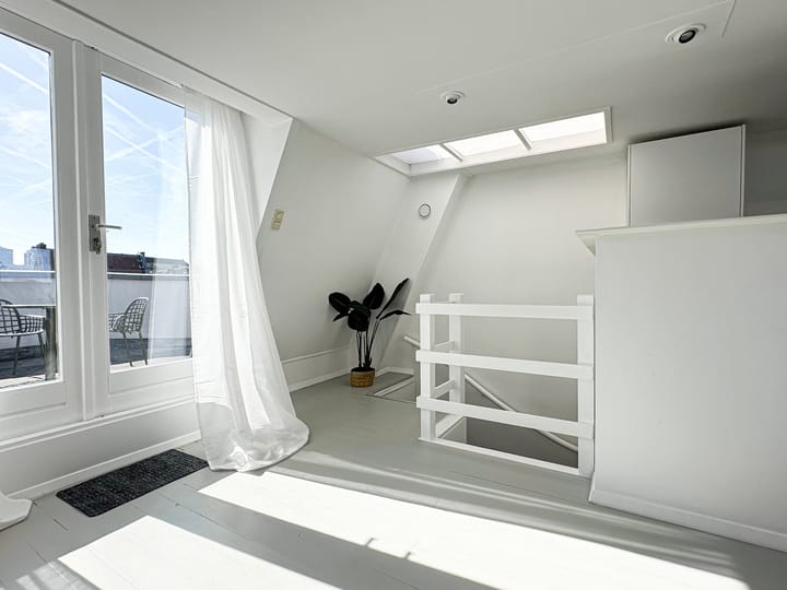 Photo 14 of Domstraat 7-F