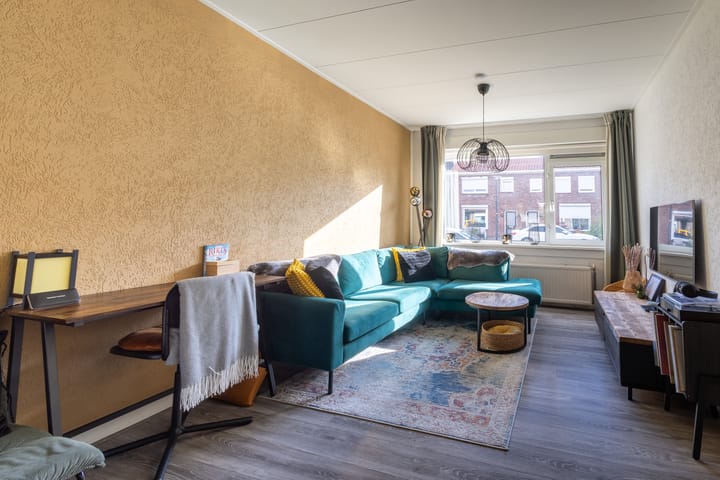 Photo 2 of Ringovenstraat 17