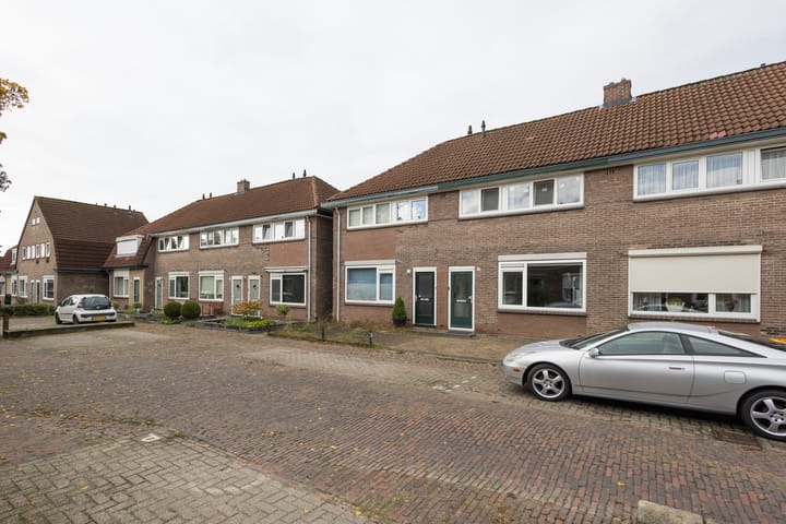 Photo 6 of Ringovenstraat 17