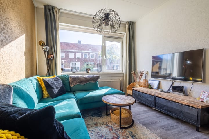 Photo 11 of Ringovenstraat 17