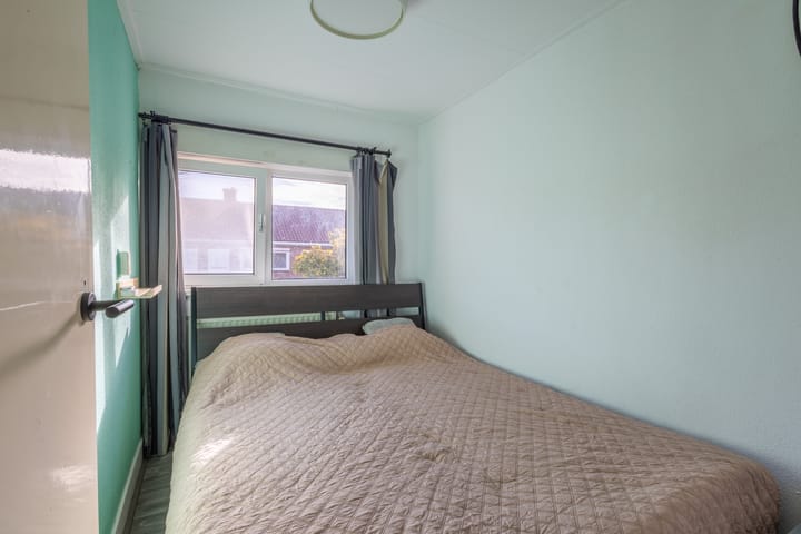 Photo 23 of Ringovenstraat 17