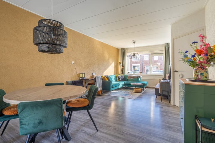 Photo 12 of Ringovenstraat 17