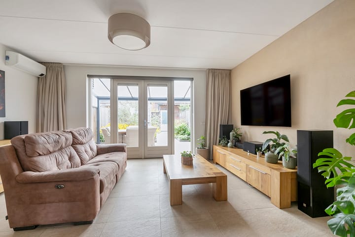 Photo 4 of Castorstraat 16