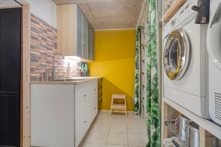 Photo 15 of Waterland 33