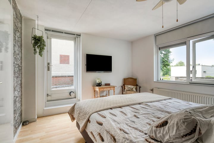 Photo 22 of Waterland 33