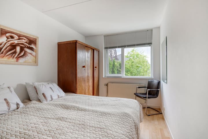 Photo 27 of Waterland 33