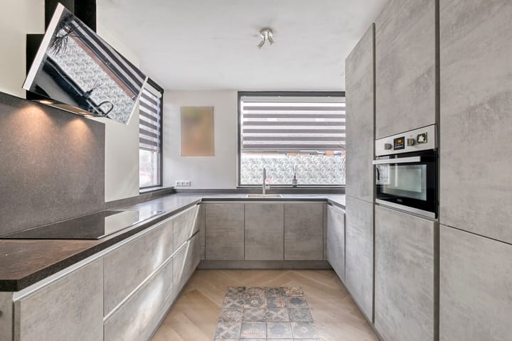 Foto 4 van Uranus 11