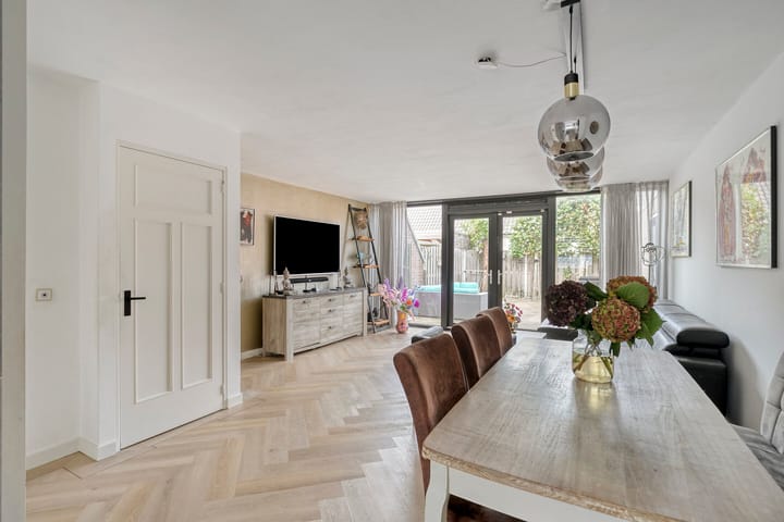 Foto 14 van Uranus 11