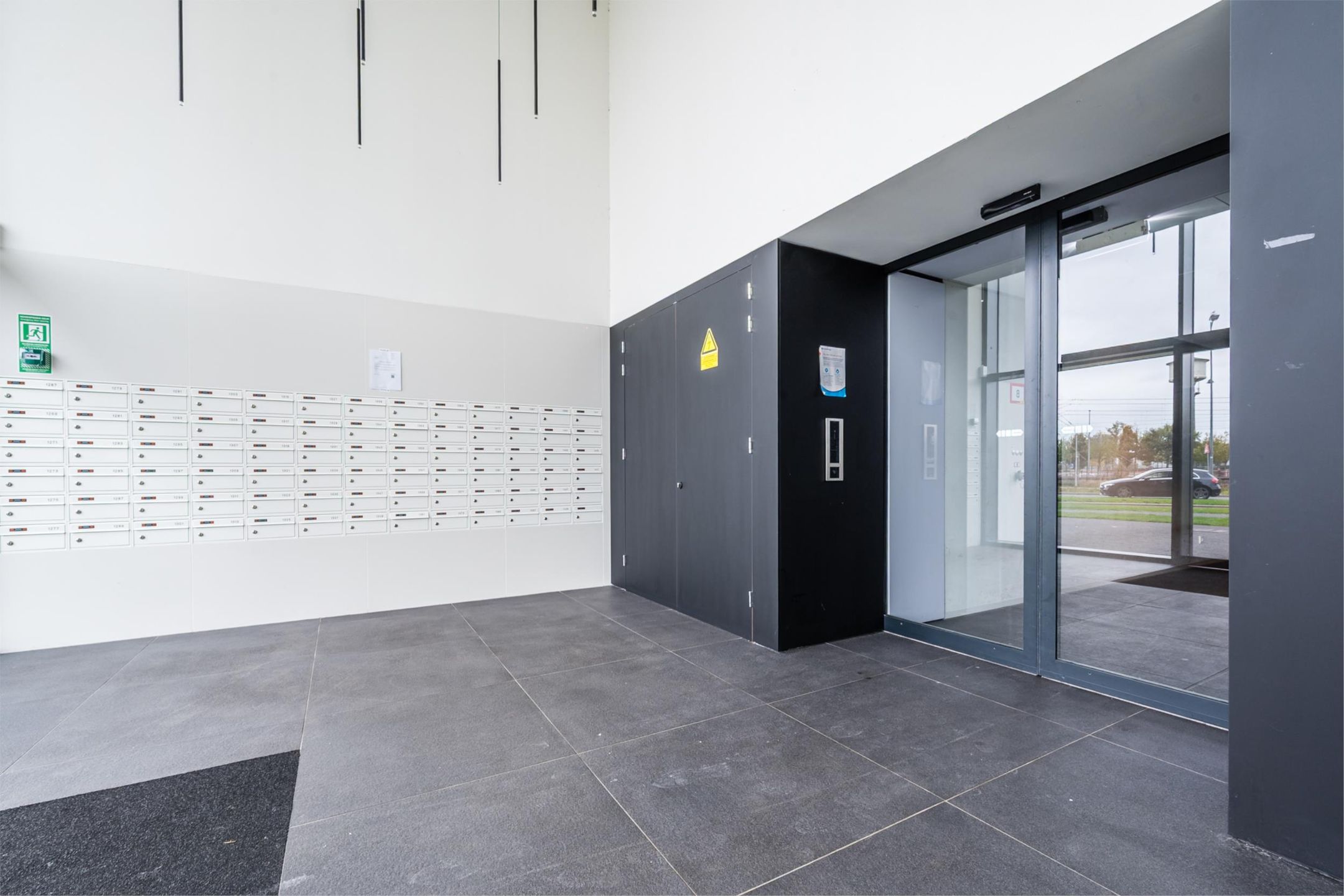 Foto 9 van Rosestraat 1123