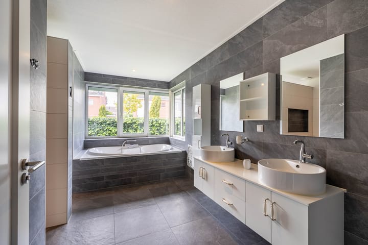 Photo 13 of Andreas Schelfhoutstraat 19