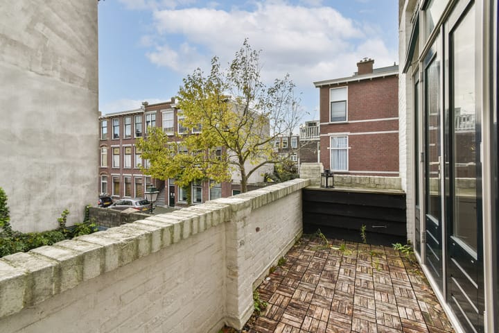 Photo 4 of Valkenboskade 93