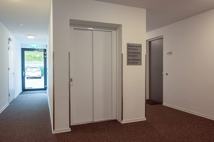 Photo 21 of Engelandlaan 123-F