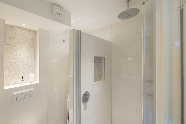 Photo 23 of Faleriolaan 205