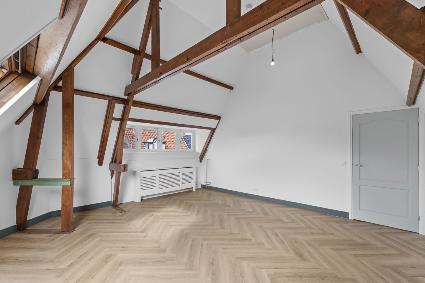 View photo 4 of Brugstraat 44