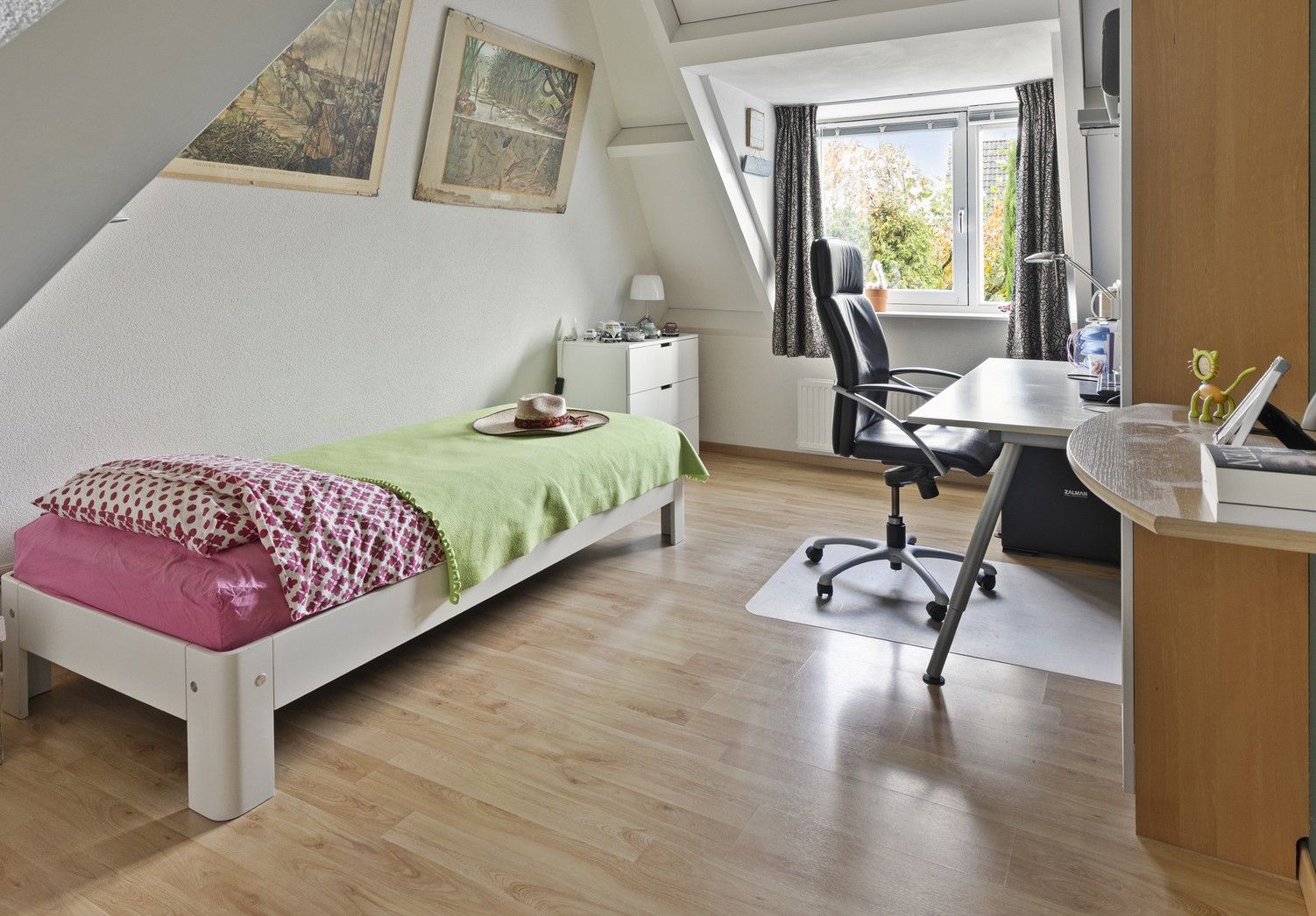 Foto 15 van Van Agtlaan 12