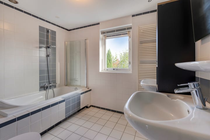 Photo 17 of Van Agtlaan 12