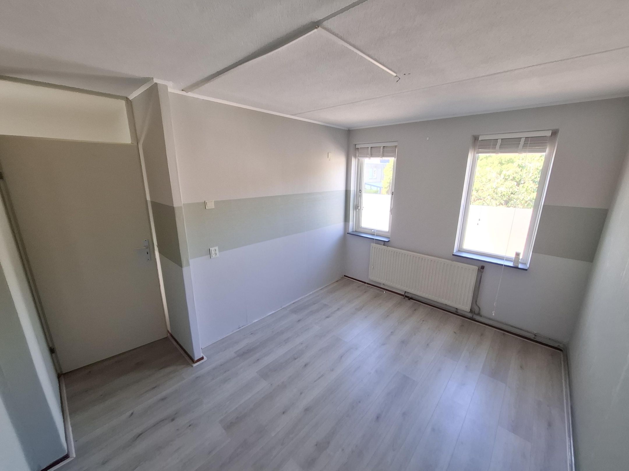 Photo 12 of Weerdesteynstraat 34