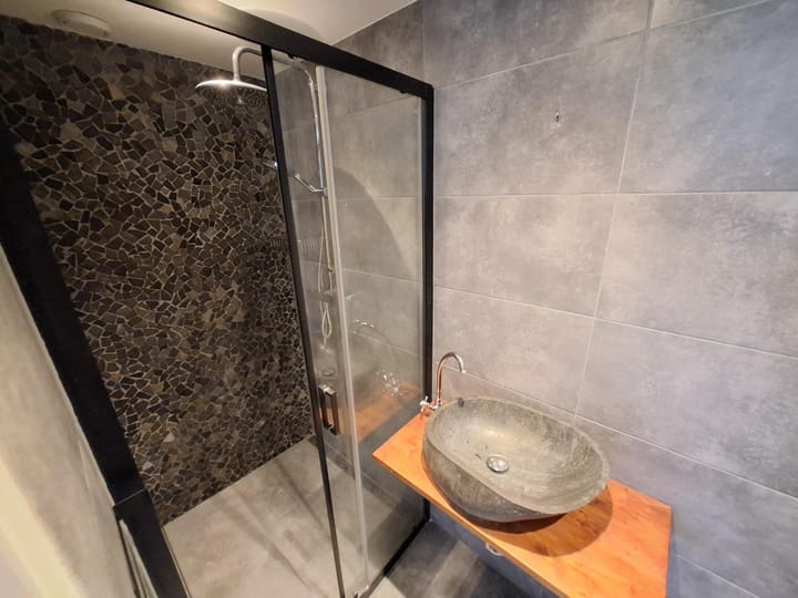 Photo 14 of Weerdesteynstraat 34