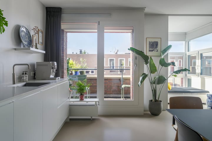 Photo 14 of Sumatrastraat 209-E