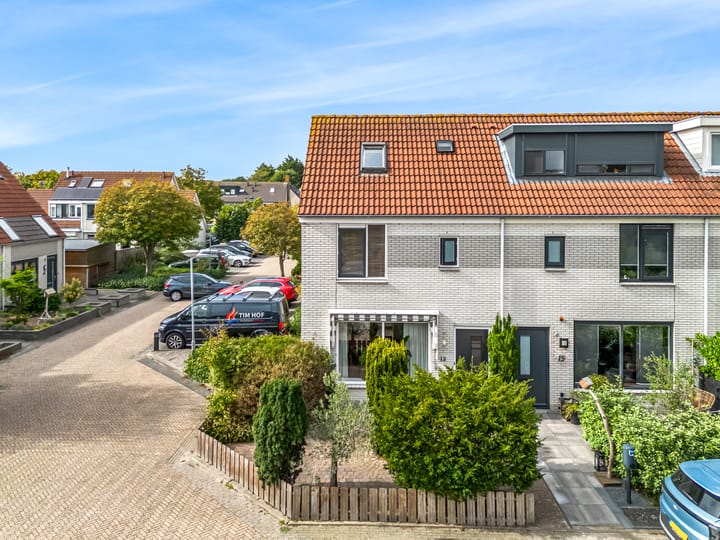 Photo 7 of Thalia 13