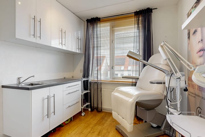 Photo 20 of Thalia 13