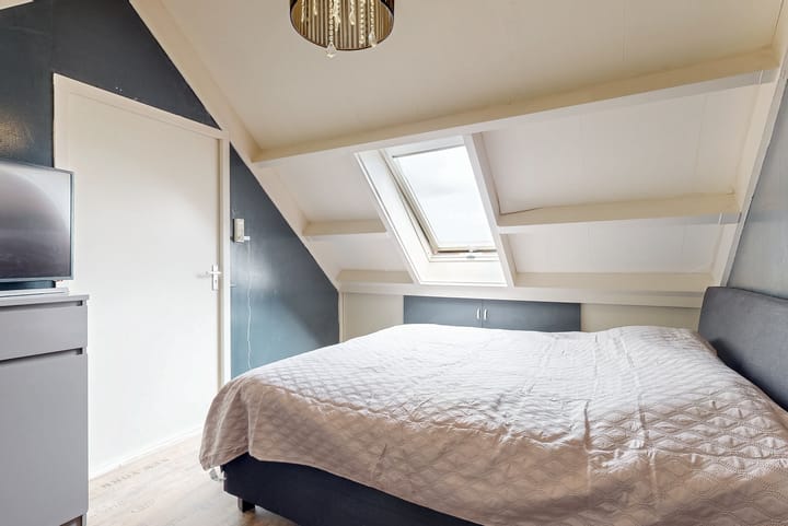 Photo 26 of Thalia 13