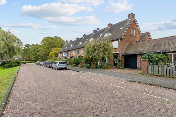 Foto 4 van Charlotte van Montpensierlaan 69