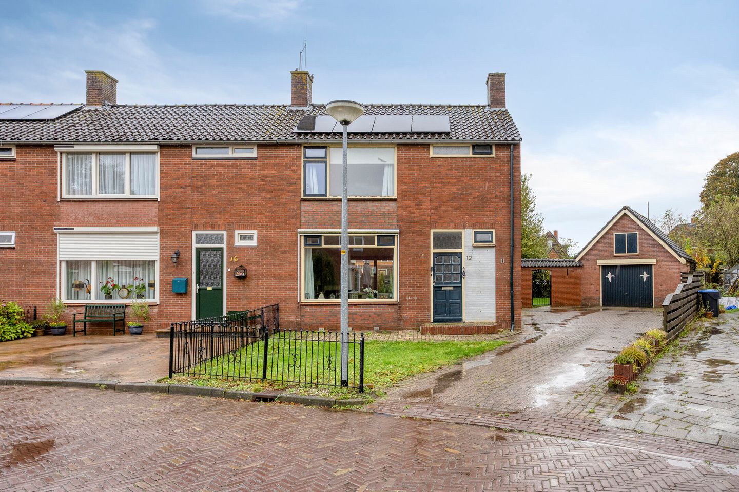 Photo 1 of Burgemeester van Bakkeneslaan 12