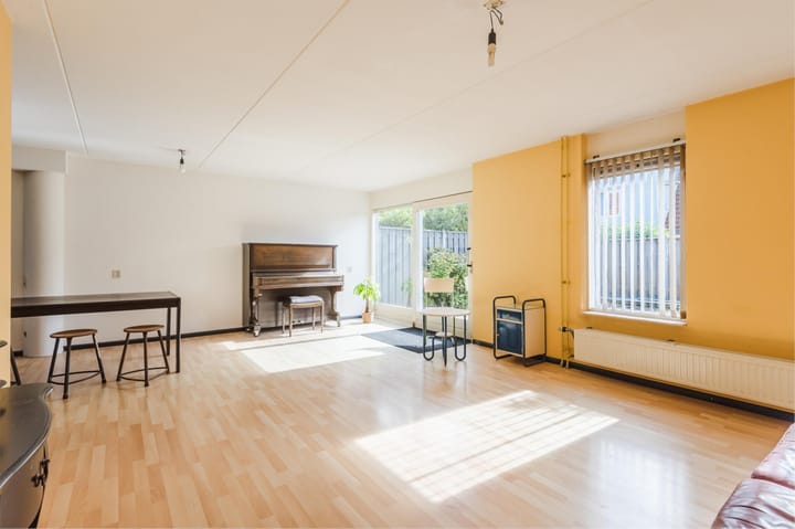 Foto 11 van Weegbreestraat 17