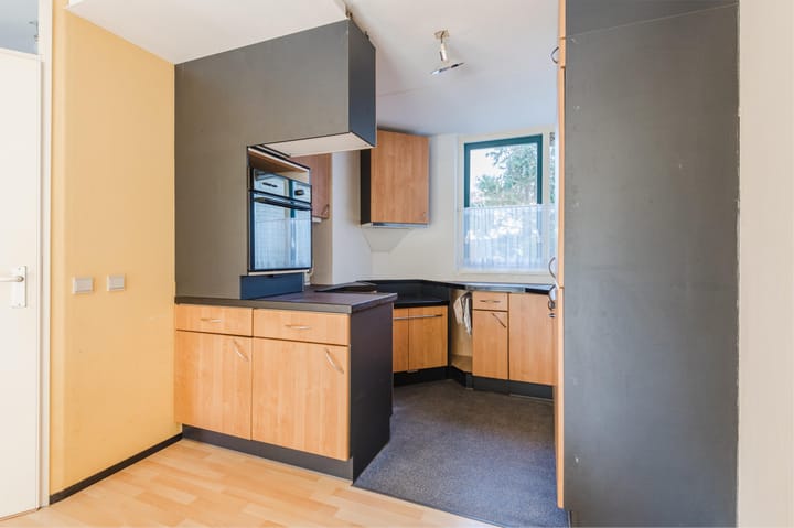 Foto 15 van Weegbreestraat 17