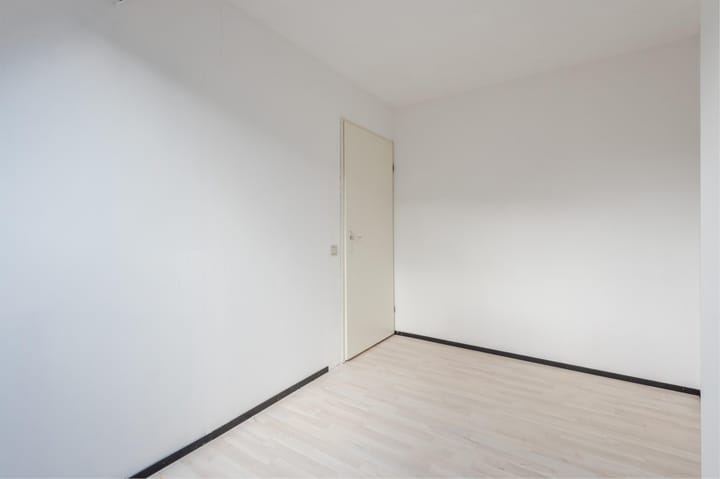 Foto 34 van Weegbreestraat 17