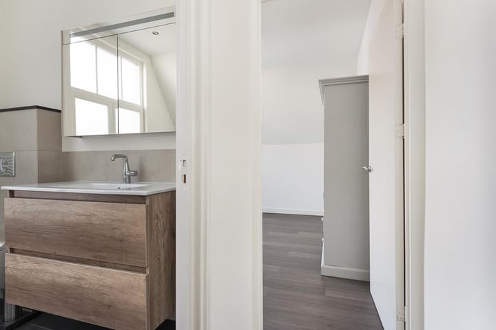 Foto 24 van Van Beuningenstraat 65