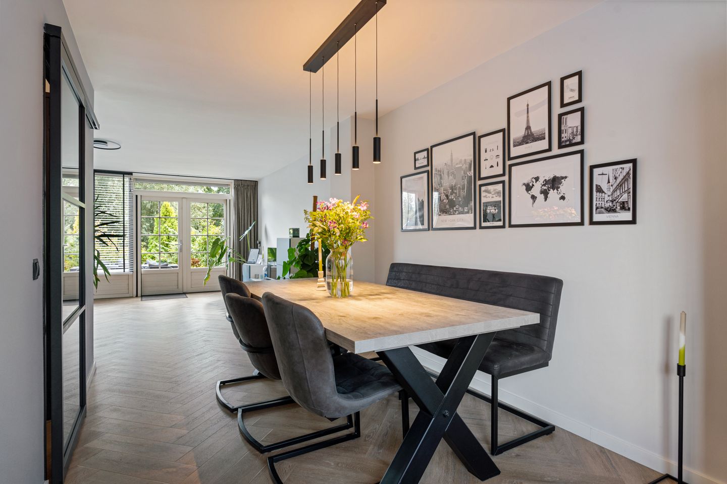 Foto 10 van Roos Vosstraat 15