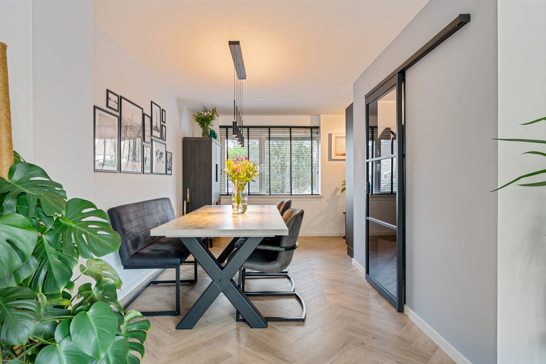 Foto 22 van Roos Vosstraat 15