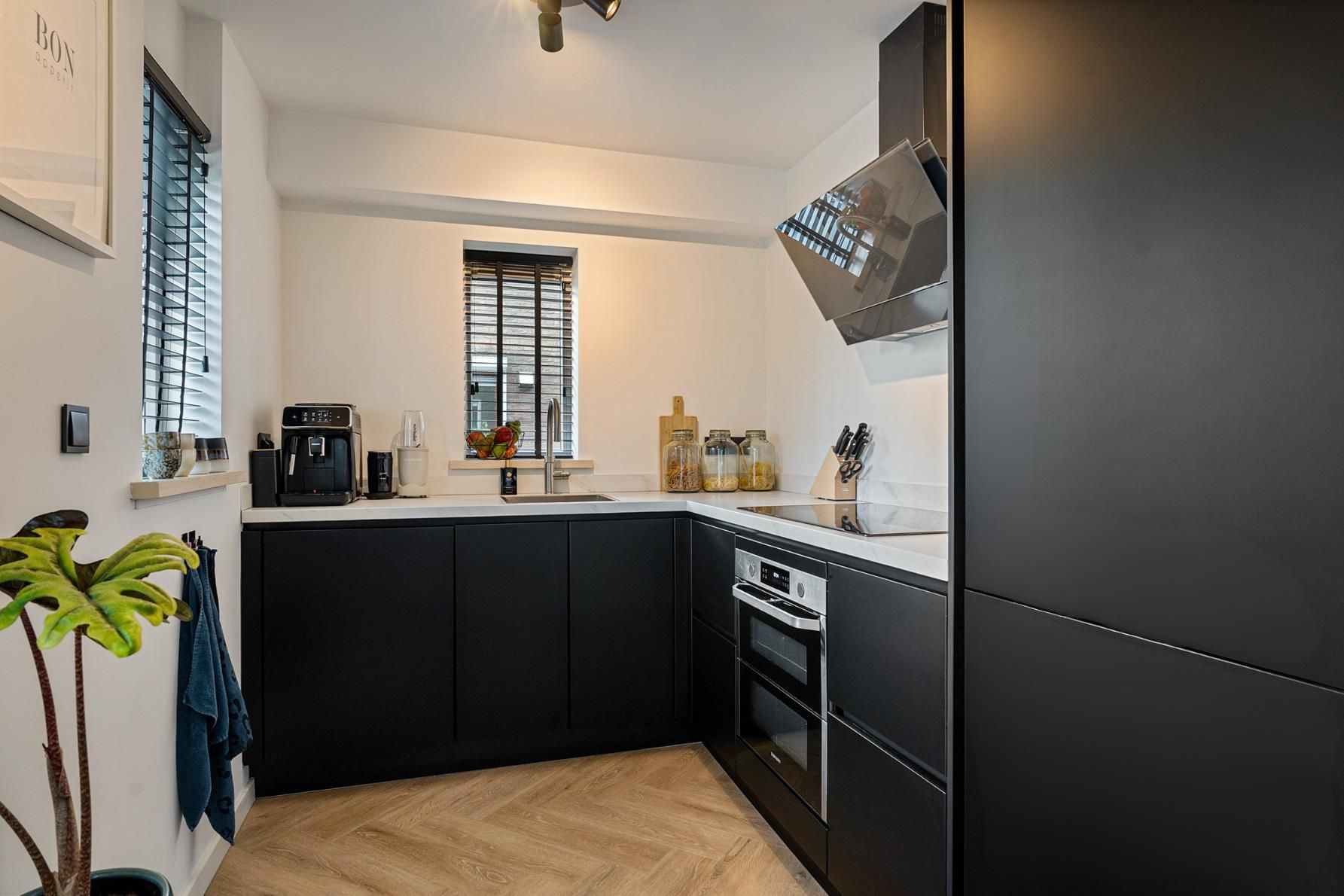 Foto 24 van Roos Vosstraat 15