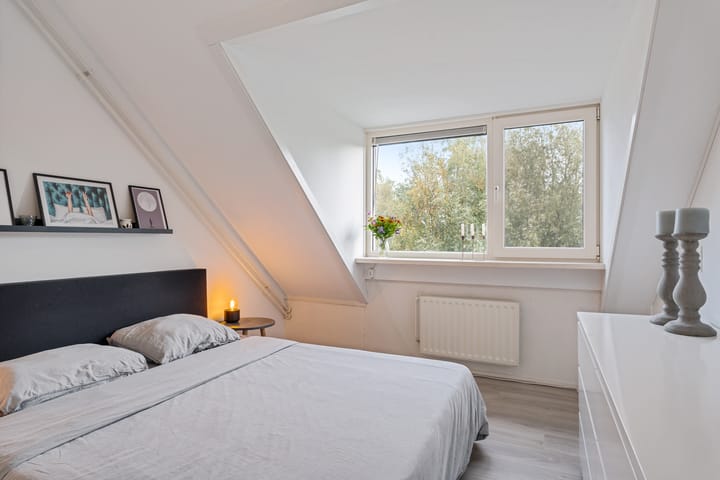 Foto 37 van Roos Vosstraat 15